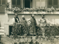 Johann Jakob, Tante Lini, Bertha und Werner an der Rodtmattstrasse